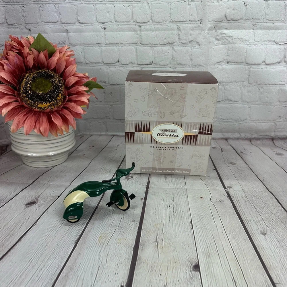 Hallmark vintage kiddie car classics 1939 american national pedal bike